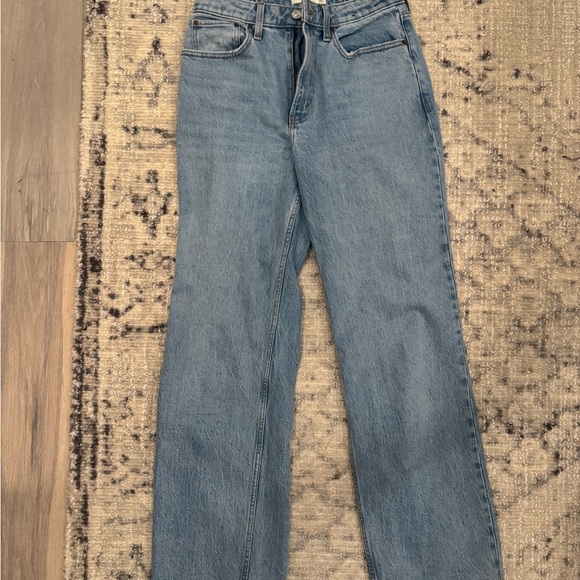 Abercrombie Curve Love 90s Relaxed Jean 28R Medium Wash - Picture 4 of 4